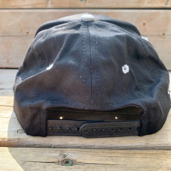 Volvo Construction Equipment Hat โ Embroidered Loader Design, Snapback Cap - Picture 4 of 7